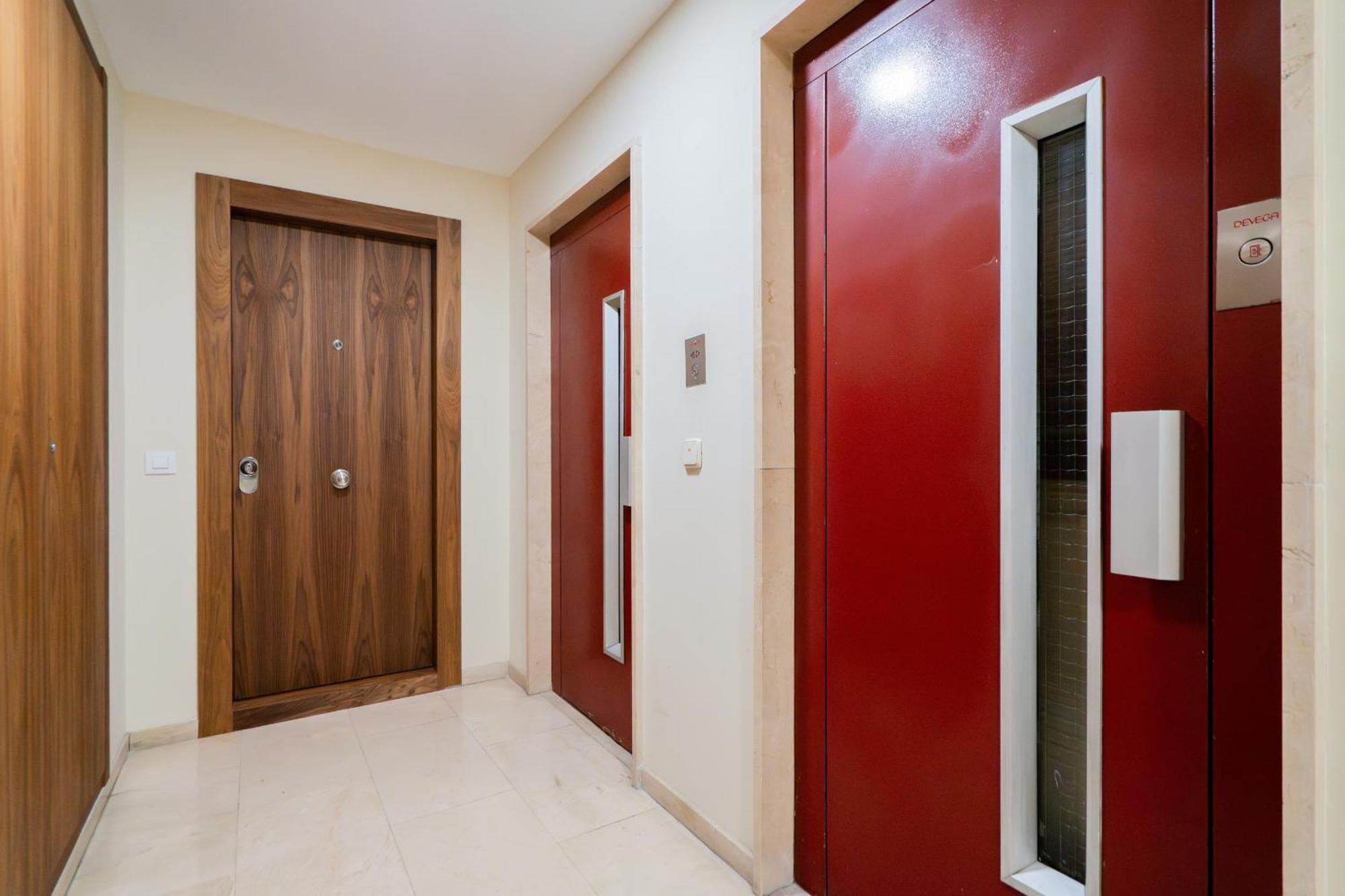Apartamento Reformado Para 6 Personas En Plena Gran Via Alquiler Temporal 马德里 外观 照片