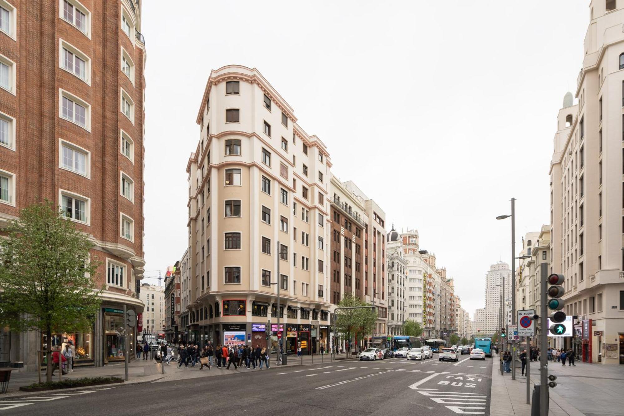 Apartamento Reformado Para 6 Personas En Plena Gran Via Alquiler Temporal 马德里 外观 照片
