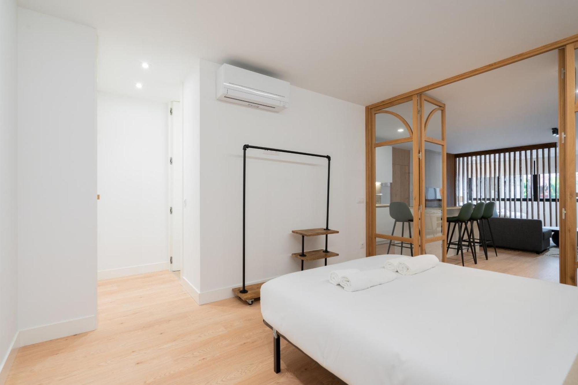 Apartamento Reformado Para 6 Personas En Plena Gran Via Alquiler Temporal 马德里 外观 照片