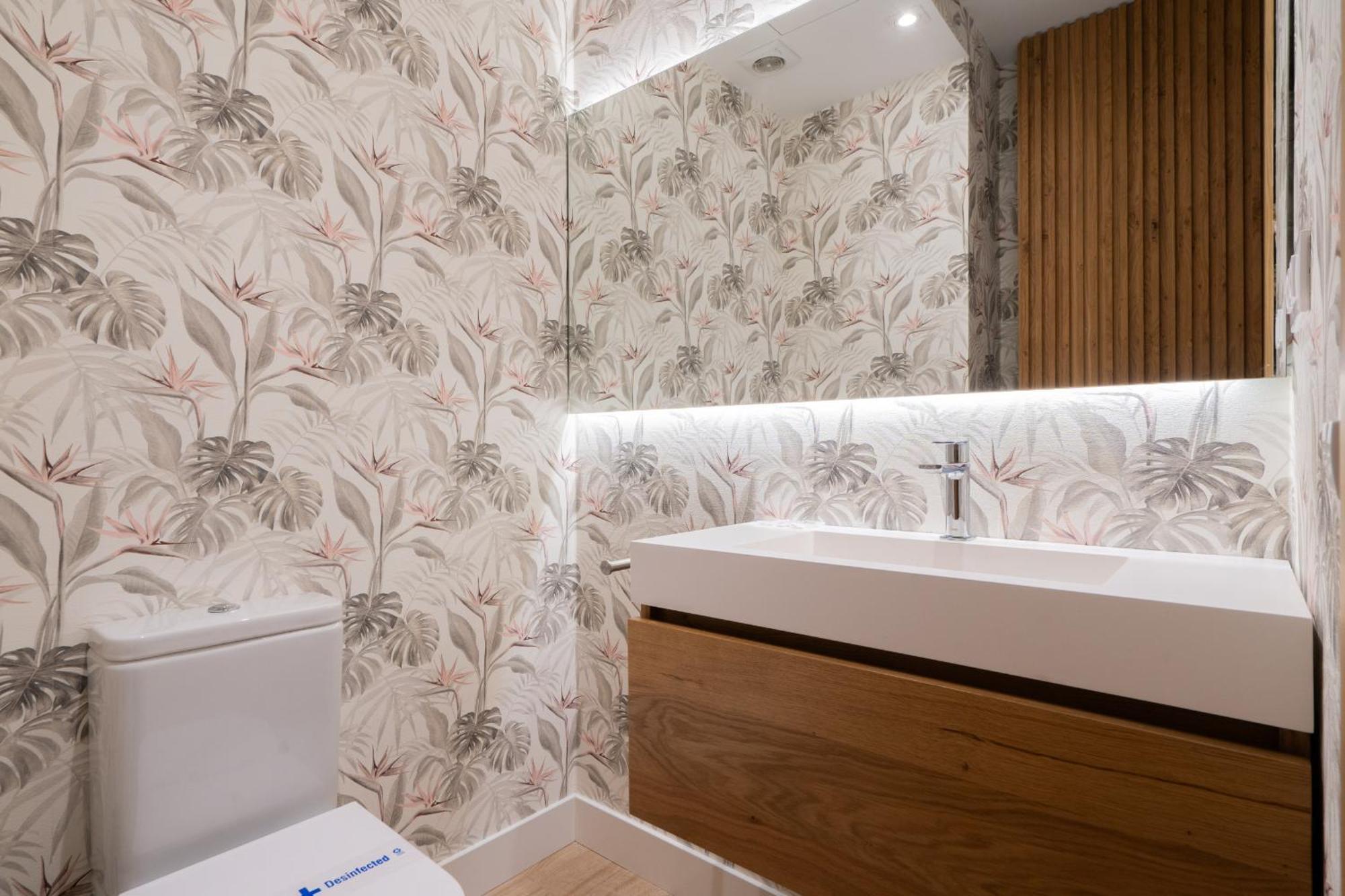Apartamento Reformado Para 6 Personas En Plena Gran Via Alquiler Temporal 马德里 外观 照片