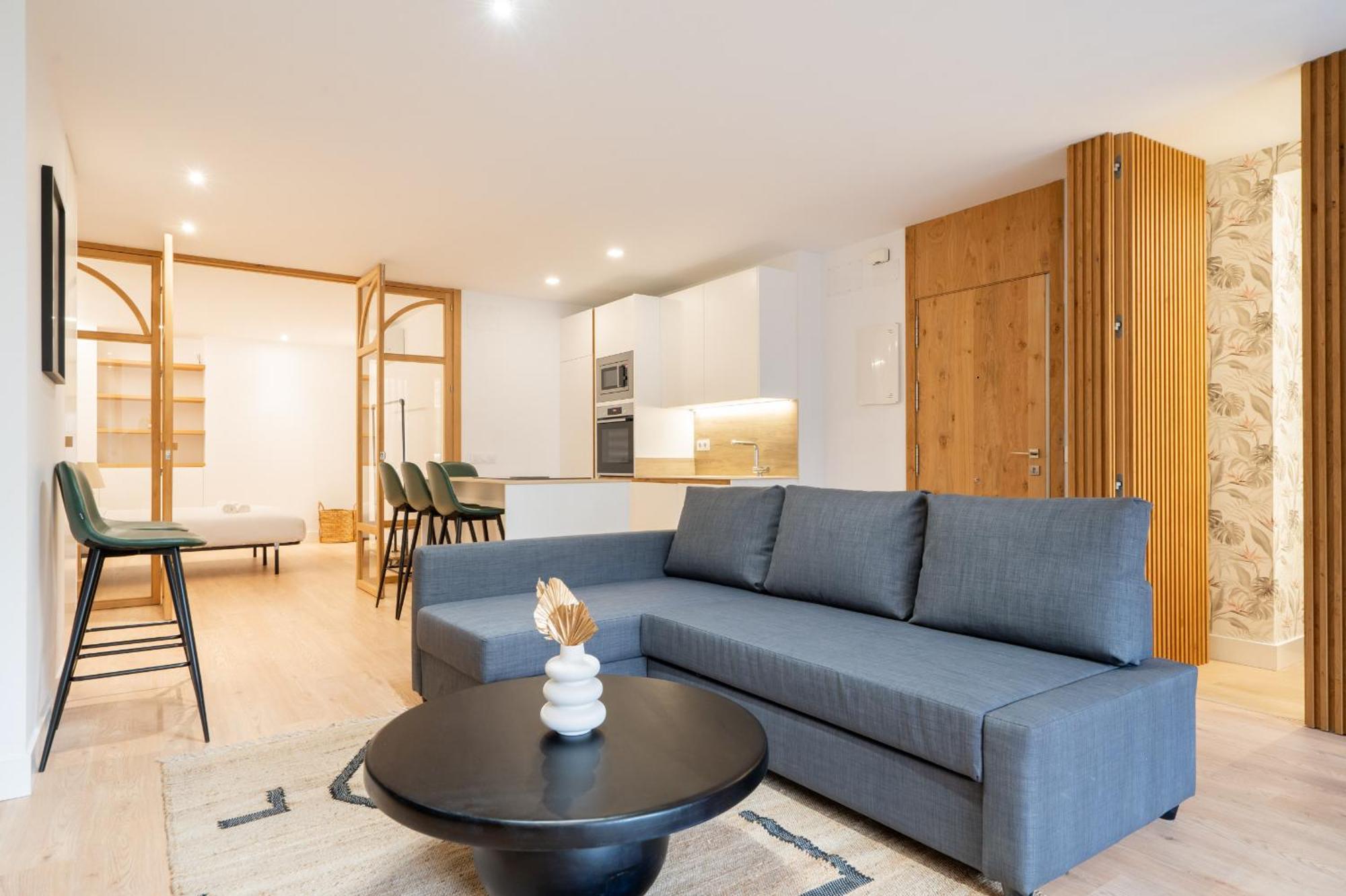 Apartamento Reformado Para 6 Personas En Plena Gran Via Alquiler Temporal 马德里 外观 照片